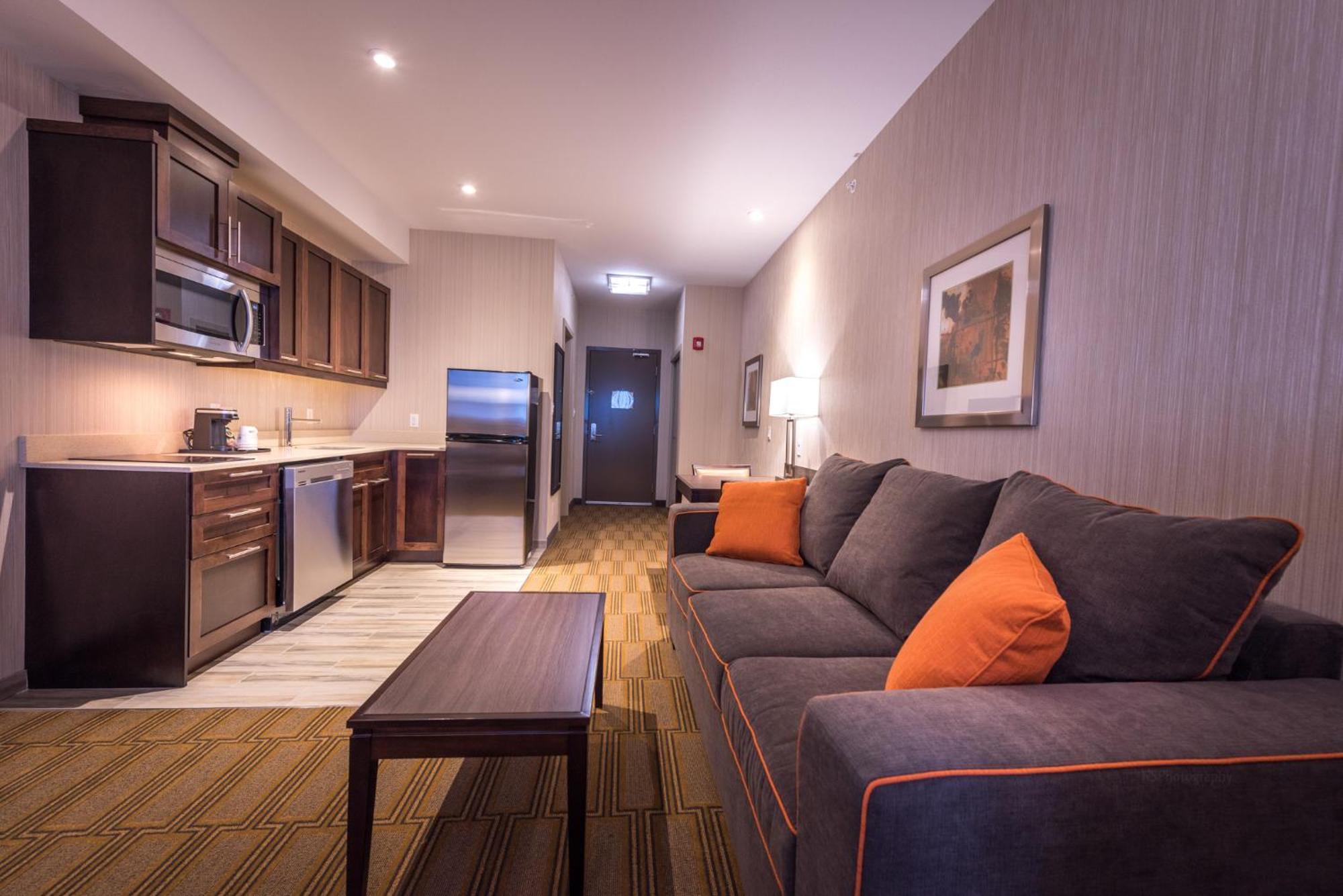 Best Western Plus Chateau Fort St. John Room photo