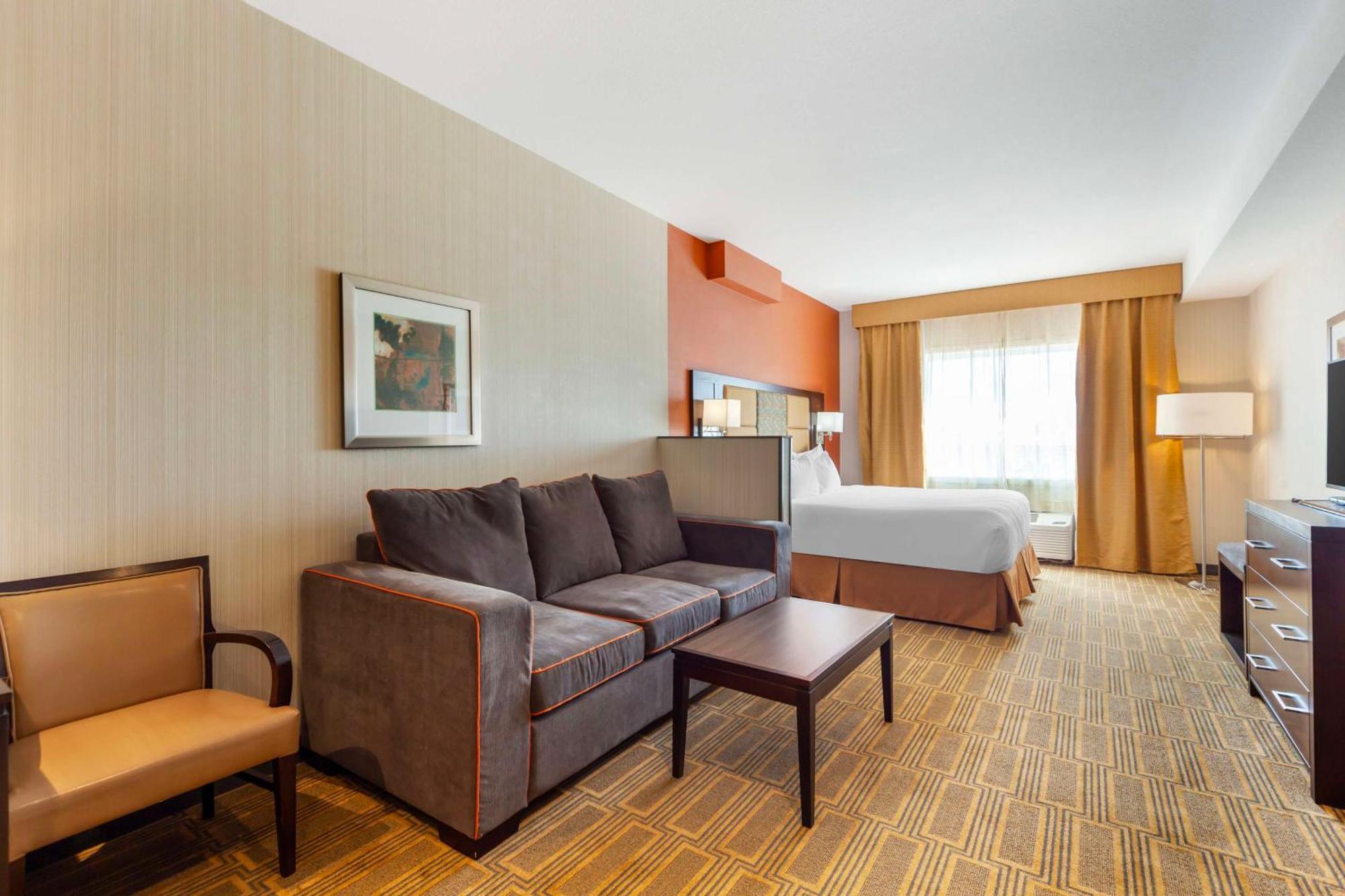Best Western Plus Chateau Fort St. John Exterior photo