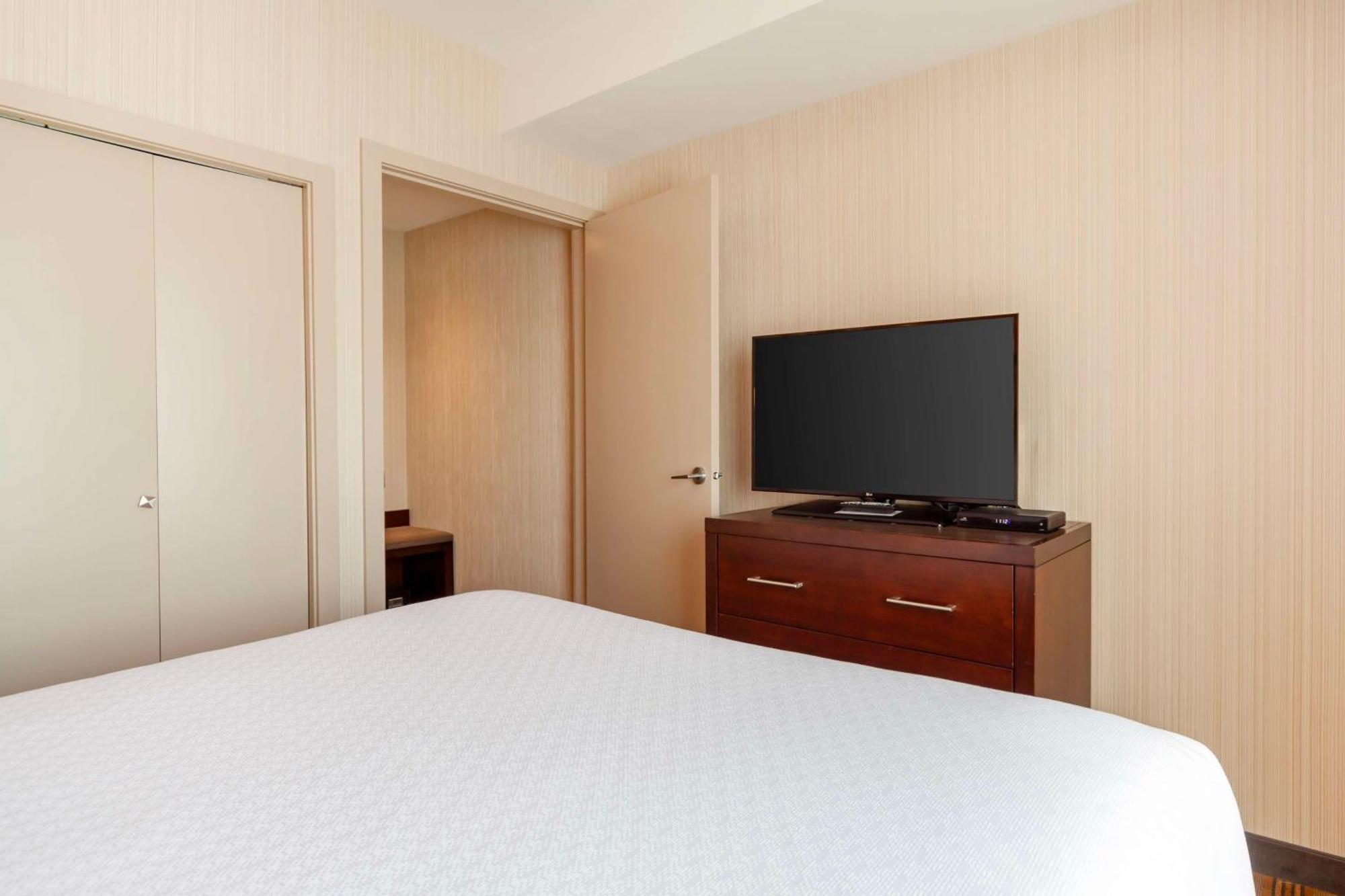 Best Western Plus Chateau Fort St. John Exterior photo