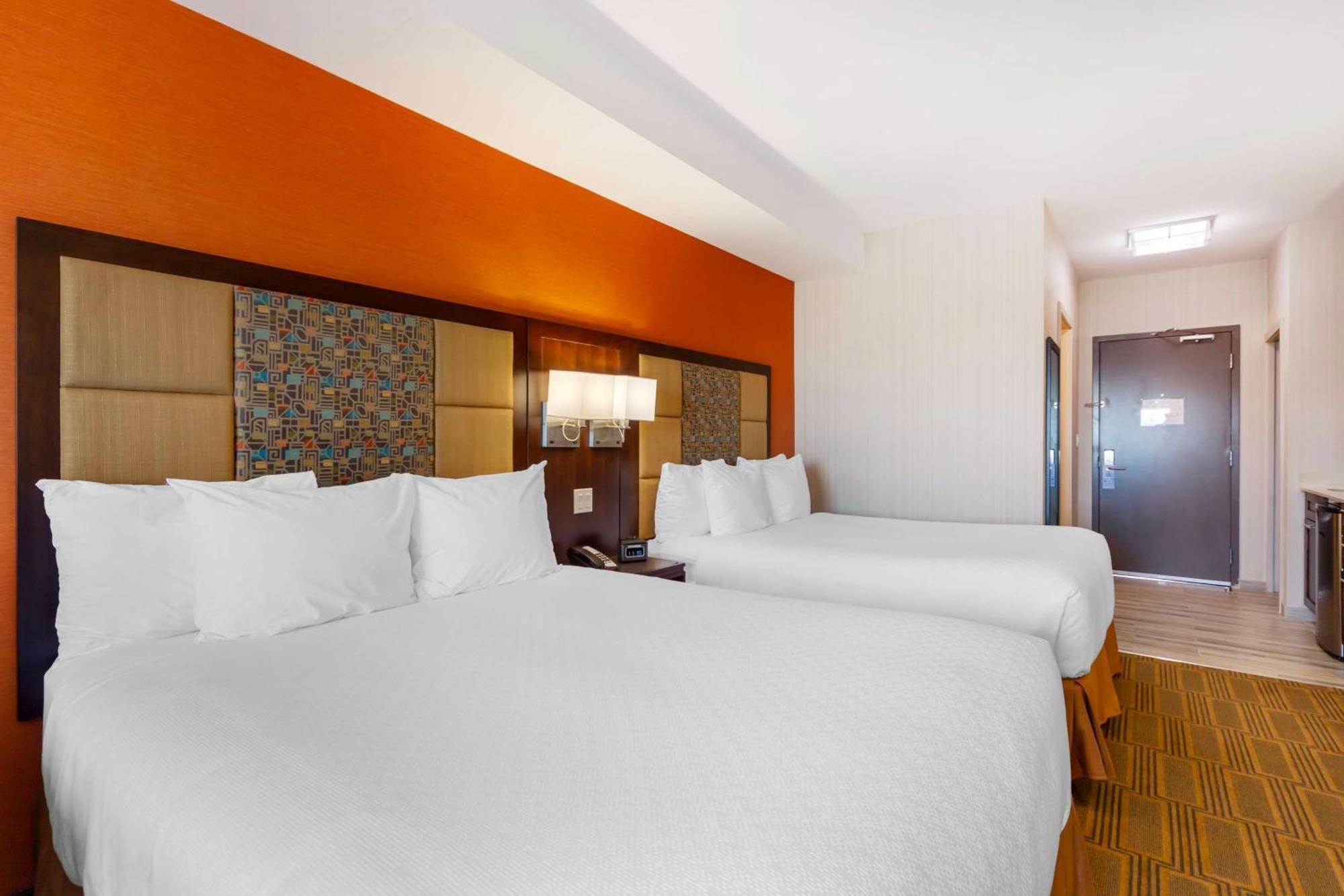 Best Western Plus Chateau Fort St. John Exterior photo